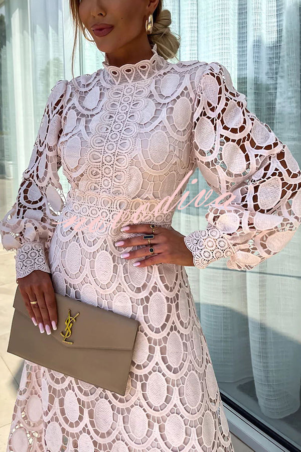 Amy | Elegance Lace Midi Dress